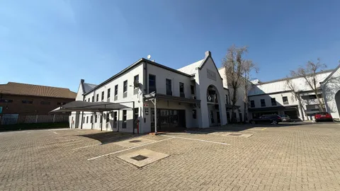 Clovelly Business Park, 342 Old Pretoria Rd in Halfway House